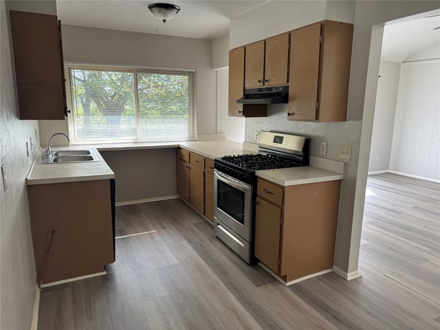 6604 Brookshire Trail, North Richland Hills, TX 76182