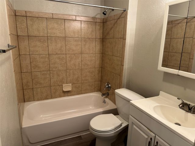 6604 Brookshire Trail, North Richland Hills, TX 76182
