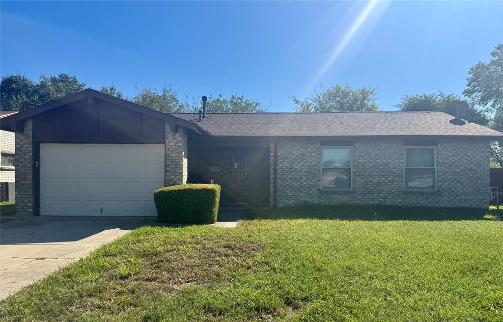 6604 Brookshire Trail, North Richland Hills, TX 76182