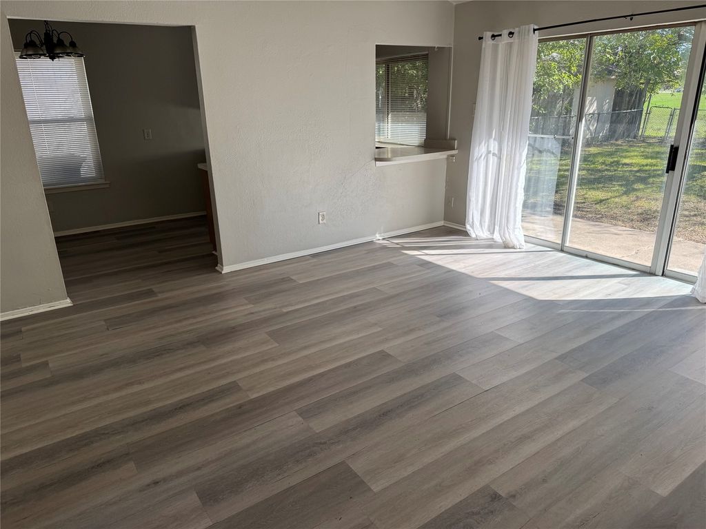 6604 Brookshire Trail, North Richland Hills, TX 76182 — photo 2