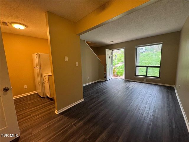 1419 Colony Park Drive, Johnson City, TN 37604