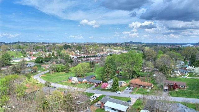 1419 Colony Park Drive, Johnson City, TN 37604
