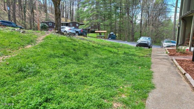 1419 Colony Park Drive, Johnson City, TN 37604