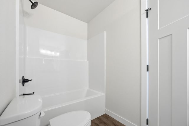 6264 86th Avenue S, Horace, ND 58047