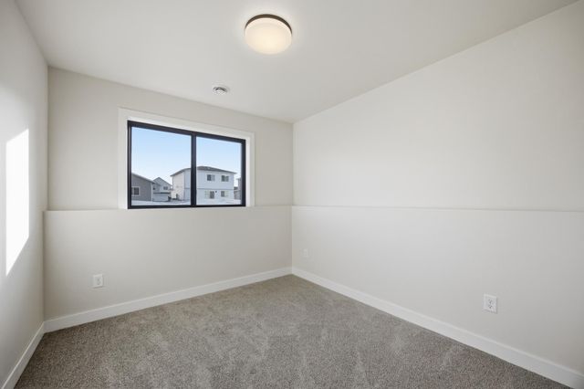 6264 86th Avenue S, Horace, ND 58047