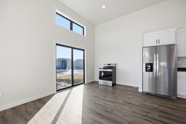 6264 86th Avenue S, Horace, ND 58047