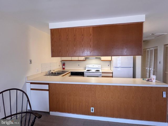 46-C BUTTONWOOD ST, Mount Holly, NJ 08060