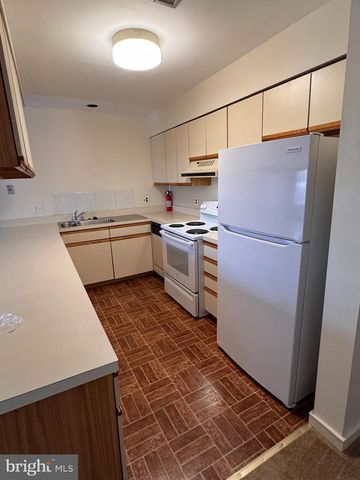 46-C BUTTONWOOD ST, Mount Holly, NJ 08060