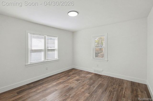 6366 Dellwood Drive, Waterford Charter Township, MI 48329
