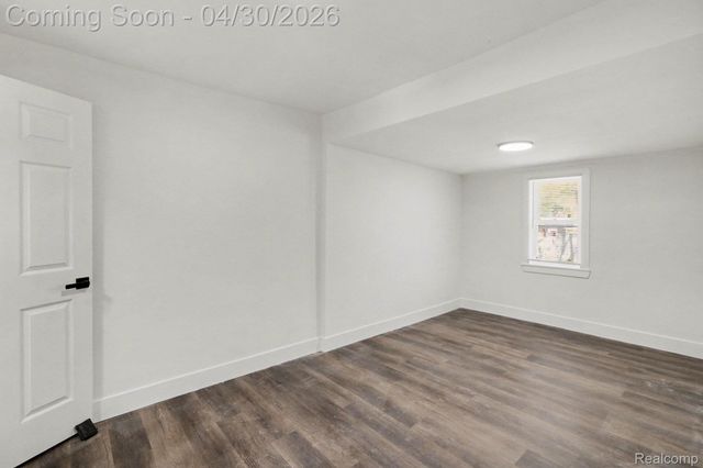 6366 Dellwood Drive, Waterford Charter Township, MI 48329