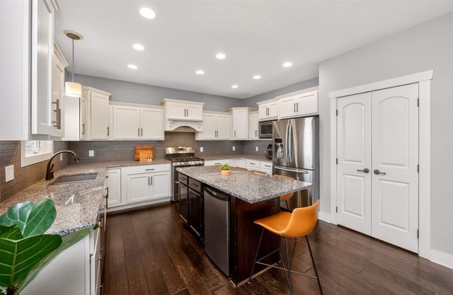 16413 Baxter Drive, Clive, IA 50323