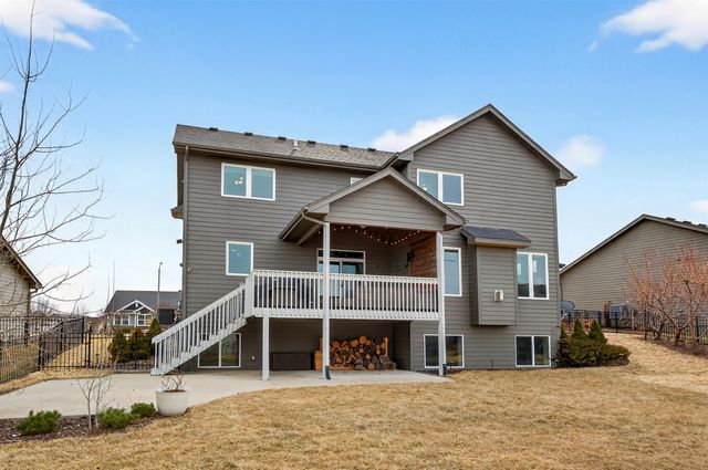 16413 Baxter Drive, Clive, IA 50323