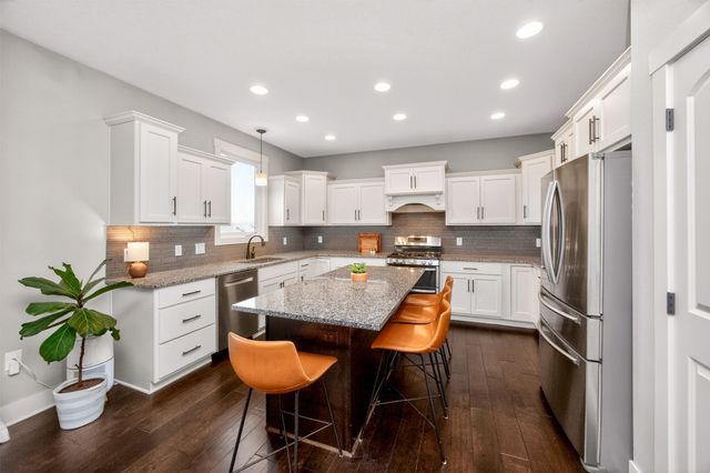 16413 Baxter Drive, Clive, IA 50323