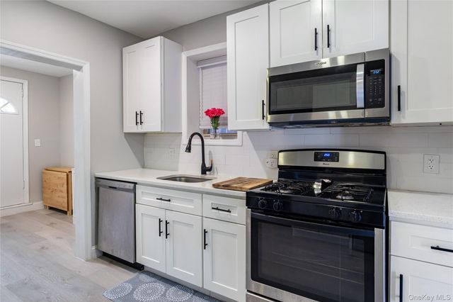 1830 Yates Avenue, Bronx, NY 10461