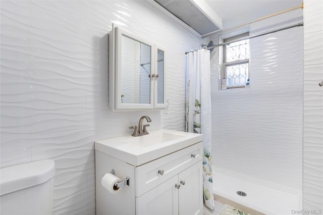 1830 Yates Avenue, Bronx, NY 10461