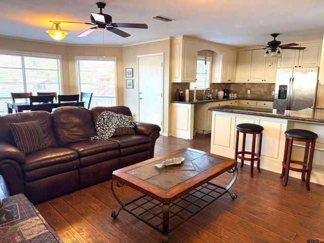 269 CR 3132, Jacksonville, TX 75766