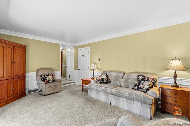 495 Springbrook Crescent, Saline, MI 48176