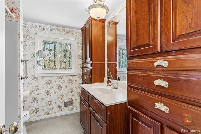 495 Springbrook Crescent, Saline, MI 48176