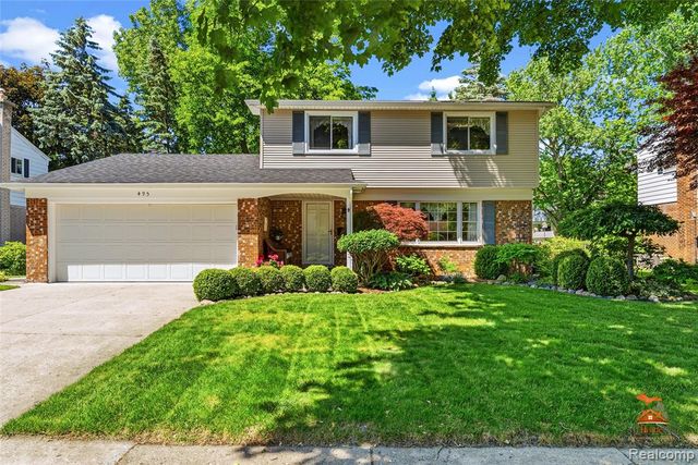 495 Springbrook Crescent, Saline, MI 48176
