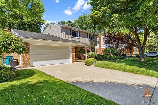 495 Springbrook Crescent, Saline, MI 48176