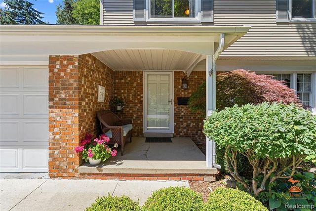 495 Springbrook Crescent, Saline, MI 48176