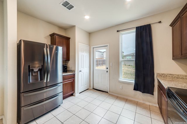 10306 GIBBONS CRK, San Antonio, TX 78252