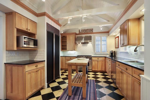 W5530 Westshore DRIVE, Elkhorn, WI 53121