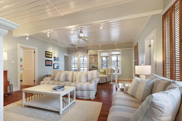 W5530 Westshore DRIVE, Elkhorn, WI 53121