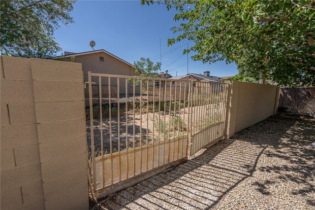 1736 Golden Gate Avenue, Kingman, AZ 86401