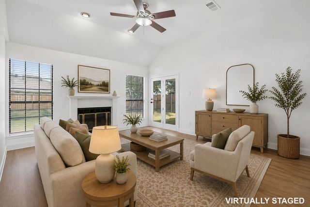 209 Willow Stone Street, Denton, TX 76207