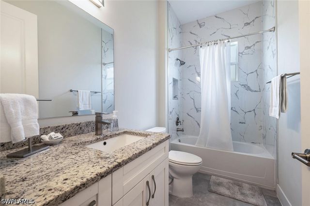 2737 Linda DR, Naples, FL 34112