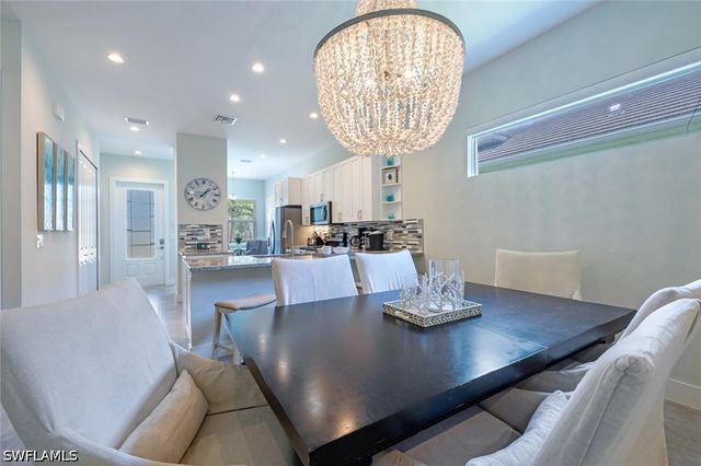2737 Linda DR, Naples, FL 34112