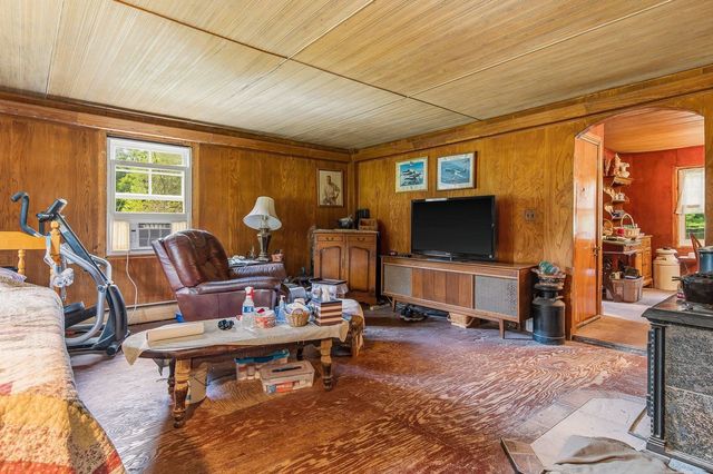 22 Carr Drive, Barrington, NH 03825