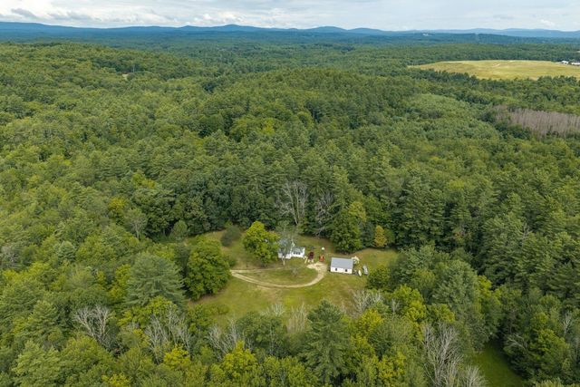 22 Carr Drive, Barrington, NH 03825