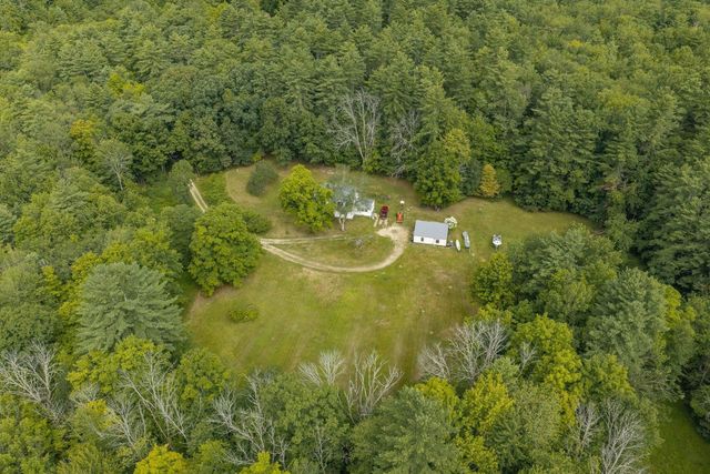22 Carr Drive, Barrington, NH 03825