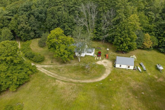 22 Carr Drive, Barrington, NH 03825