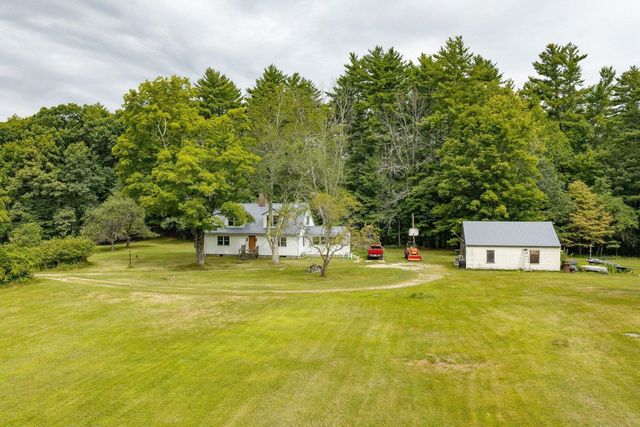 22 Carr Drive, Barrington, NH 03825