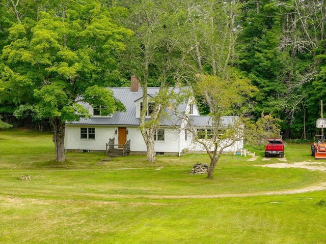22 Carr Drive, Barrington, NH 03825