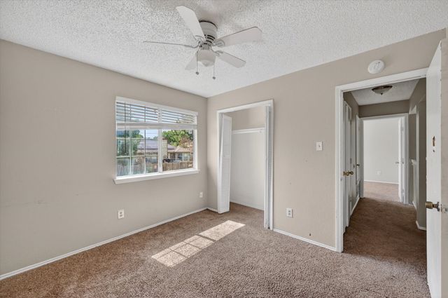 6611 Olivewood Drive, Arlington, TX 76001