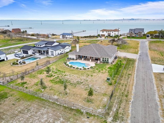 9214 County Road 2226, Taft, TX 78390