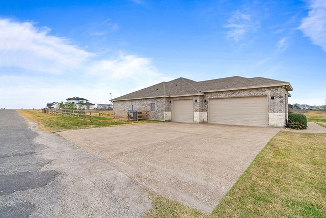 9214 County Road 2226, Taft, TX 78390