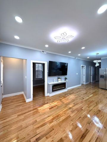 2233 S Spaulding Avenue 2, Chicago, IL 60623