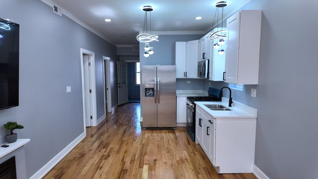 2233 S Spaulding Avenue 2, Chicago, IL 60623