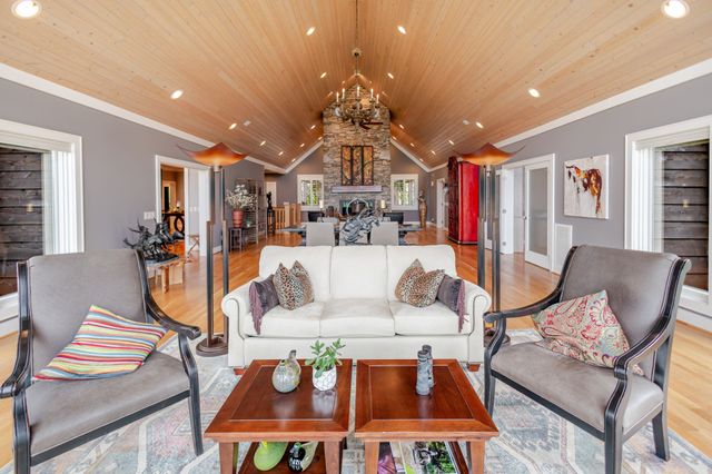 391 Bluestocking Hollow Rd, Shelbyville, TN 37160