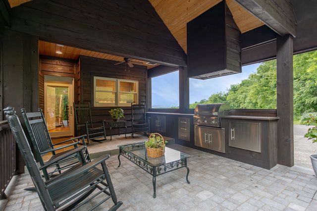 391 Bluestocking Hollow Rd, Shelbyville, TN 37160