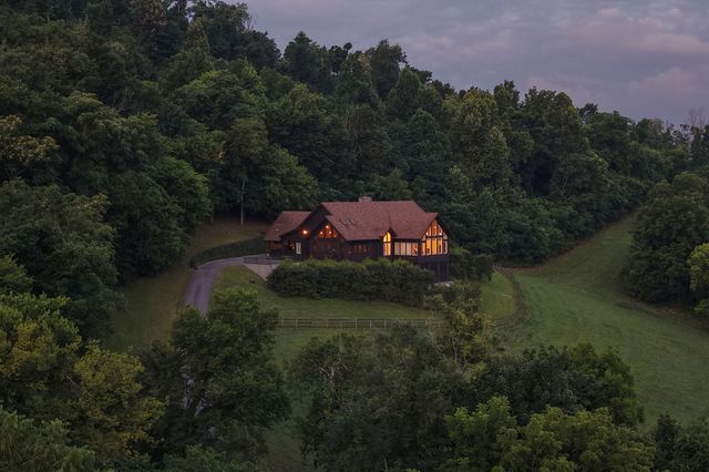 391 Bluestocking Hollow Rd, Shelbyville, TN 37160
