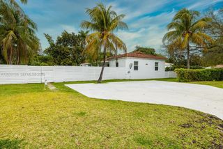1029 NE 113 St South, Biscayne Park, FL 33161