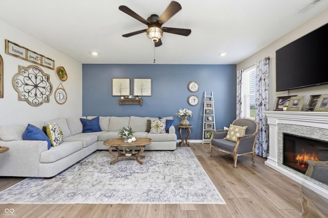 70 Freeman Street, Whiteland, IN 46184