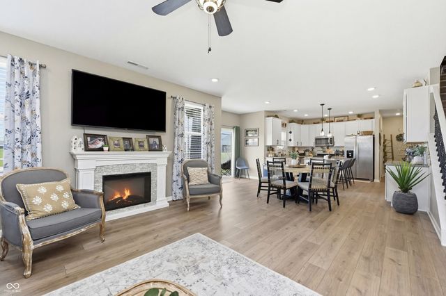 70 Freeman Street, Whiteland, IN 46184