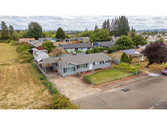 598 Ne 46TH Ave, Salem, OR 97301